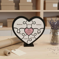 Personalized Gift Heart-Shaped Interlocking Sign Meaningful Keepsake Heart Interlocking Sign Easy to Display Engraved Name Plaque for Mothers, Grandmothers, Mother's Day, Thanksgiving
