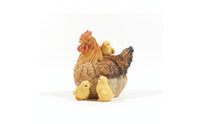 Freestanding Resin Chicken Figurine Weather-Resistant Chicken Statue with Base Resistant Hen Figurine Lifelike for Lawn, Patio