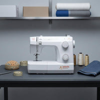 Electric Sewing Machine Built-in Light Compact Tabletop Sewing Machine Household Appliance Metal Frame