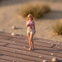 1/64 Miniature Figurine Realistic Miniature People Figurines Tiny Resin Figurine for Hobbyists, Model Enthusiasts, Dioramas, Desktop Display
