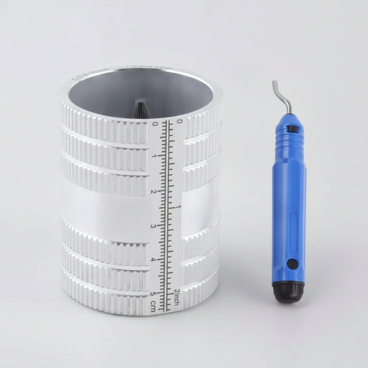 tube Deburring Tool Metal tube Deburrer with Scale Efficient Inner Outer Deburring Tool for Plumbers, Machinists, Workshops