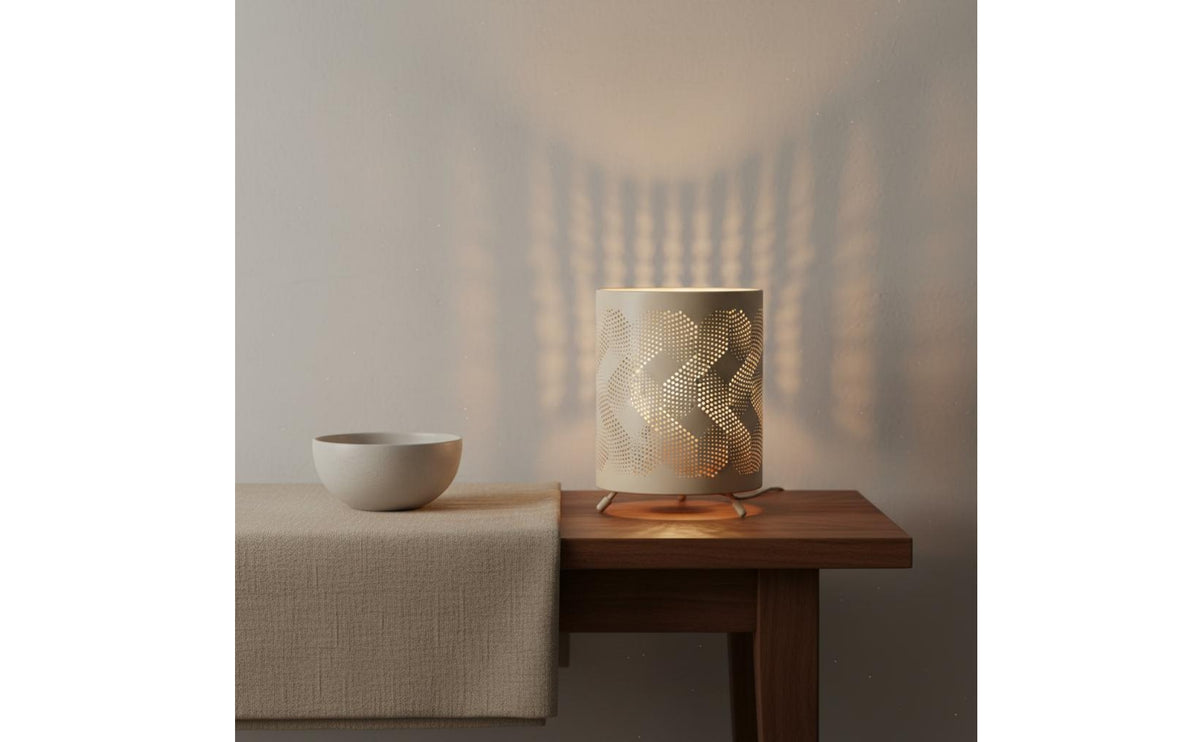 Wrought Iron Cutout Pattern Table Lamp Modern Minimalist Hollow Metal Candle Lamp Nordic Design for Bedroom