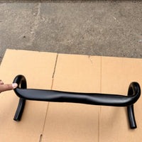 Black Road Bike Drop Handlebar Matte Finish 31.8 Mm Drop Handlebar Single-Piece Round Tube