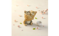 Fine Craftsmanship Resin Cat Figurine Delicate Texture Japanese Design Cat Figure Lightweight for Car Dashboard, Desktop, Bookshelf