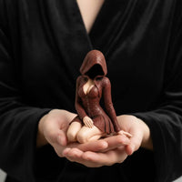 Hooded Lady Figurine Sculpted Hooded Lady Statue Eerie for Bookshelf, Desk