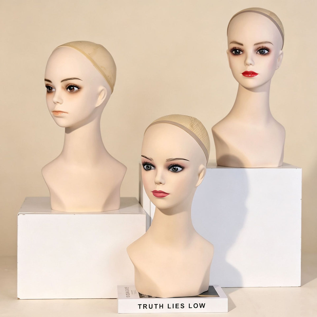 Wig Shop Display Head Model Window Prop Short Model Head for Necklace Scarf Hat Photo Stand Simulation Model