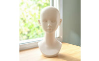 Mannequin Head Bust Mannequin Head with Shoulders Life-Size Face Model for Hair Stylists, Studio Photography