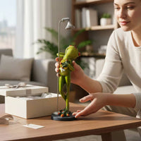 Showering Frog Statue Creative Design Bathing Frog Sculpture House Decoration Handmade Craft for Desktop, Garden