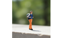 Photo Prop 1:87 Hiking Figure Realistic Design 1/87 Scale Figure for Mountain Scene