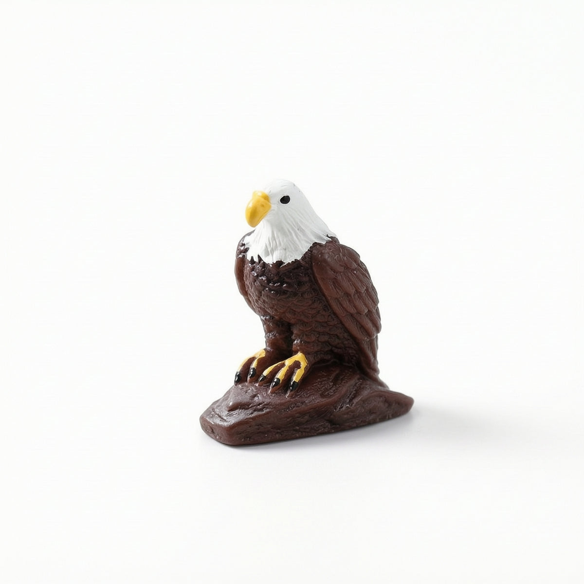 Bald Eagle Figurine Micro Bald Eagle Ornament Realistic Small for Hobbyists, Fairy Garden, Desk Decor