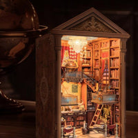 Retro Wooden Literary Alcove Warm LED Wooden Literary Alcove Lights Mini Shelf House for Desk
