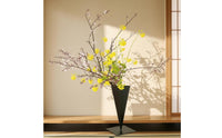Triangular Iron Vase Geometric Metal Vase Heavy Duty Home Decor
