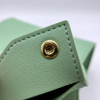 Tissue Box in PU Leather for Bathroom Decor, Pouch Shape Tissue Box Cover with Snap Button, Home Office Tissue Holder, Car Napkin Dispenser
