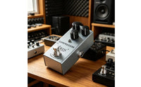 Metal Housing Guitar Compressor Pedal Sustain Control Compressor Pedal Transparent Tone Compression Stompbox Dynamic Smoothing for Stage, Studio, Rehearsal