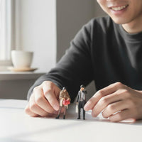 2 Pieces Lifelike Details Warm Winter Fashion Doll Set Realistic Design 1:64 Scale People Figures Highly Detailed 1:64 Scale Figure Set High Precision