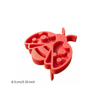 Stake-Mounted Bee Waterer Multi-Compartment Flower-Shaped Bee Watering Station