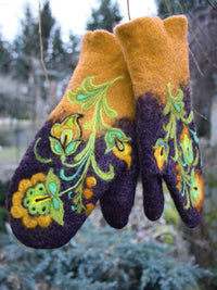 Women's Thickened Color-Block Embroidered Winter Christmas Gloves