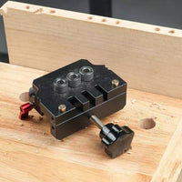 Metal Self-Centering Doweling Jig Kit Clamping Self-Centering Dowel Drill Jig Straight Holes Drilling Guide Set Adjustable for DIYers