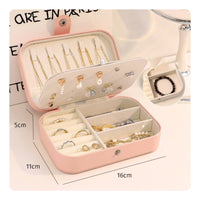 Portable Travel Jewelry Case Hard-Shell Jewelry Organizer with Earring Plate Safeguarding Space-Saving for Women, Travelers, Dresser