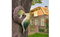 Mother Avian Feeding Chick Statue Weather Resistant Feeding Birds Tree Sculpture Resin Avian Tree Embracer Hand Painted