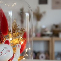 Good Luck Charm DIY Fortunate Cat Cloche Kit Beginner Friendly Beckoning Cat Preserved Flower Display LED Lights Maneki-Neko Light-up Dome for Crafters, Beginners, Team Building Activity, Shop Opening Gift, Office Decor