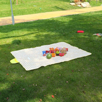 Outdoor Rug and Picnic Blanket for Family Outings, 600D Oxford Cloth Camping Mat with Plaid Design, Waterproof Beach Blanket, 1.35kg Weight