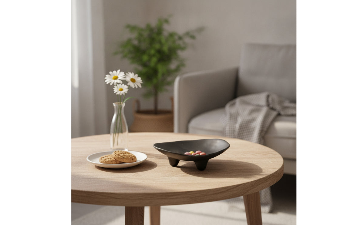 Three-Legged Candy Tray Matte Ceramic Candy Tray Serving Dish Textured Low-Profile for Tea Table, Sideboard