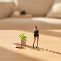 1/64 Scale Female Miniature Figure Detailed Short Haired Lady Figure Lifelike Female Figurine Collectible for Collectors