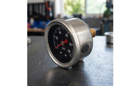 Long-Lasting Fuel Pressure Gauge Metal-Bodied Analog Fuel Gauge Easy-to-Read Accurate for Mechanics, Car Tuners, Engine Bays