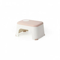 Adaptable Curved Top Plastic Stool Minimalist and aesthetic Small Bench Lightweight Household Furniture Waterproof for Children, Parents, young children, Bathroom, Living Room, Entryway