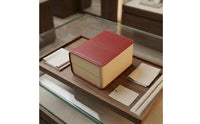 Straw-Textured PU Leather Watch Box Flip-Top Watch Display Box Hinged Lid Accessory Storage Padded Insert
