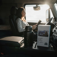 Vehicle Electric Kettle with Carrying Strap 12V 24V Car Water Kettle Power Adaptive Switching Mini Hot Water Boiler for Truckers, Commuters