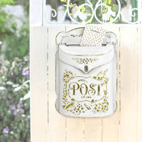 European Design Letterbox Decorative Vintage Wall Mailbox Wall-Mounted Mailbox Sturdy Iron Construction Vintage Post Box