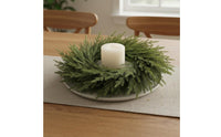 Easy to Hang Christmas Evergreen Wreath Realistic Look Artificial Greenery Garland Festive Design Evergreen Garland Long-Lasting Material for Entryway, Mantel, Wall