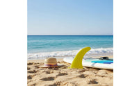 Sturdy Nylon Construction Single Fin Hardware Single Surfboard Fin Fiberglass Reinforced Watersports Equipment for Paddleboarders, Surfers, Longboarders
