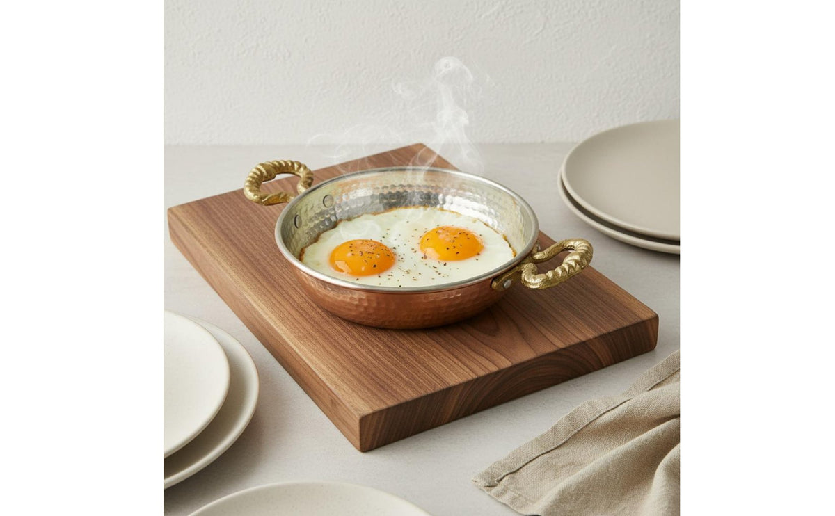 Authentic Design Turkish Copper Pan Fast Heat Conduction Hammered Copper Pan Even Heating Handmade Hammered Skillet Heats Quickly and Evenly for Cooking Enthusiasts, Home Chefs, Tabletop Serving