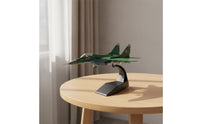 1/100 Aircraft Model with Landing Gear 1/100 Scale MiG-29 Fighter Model Detailed for Desk