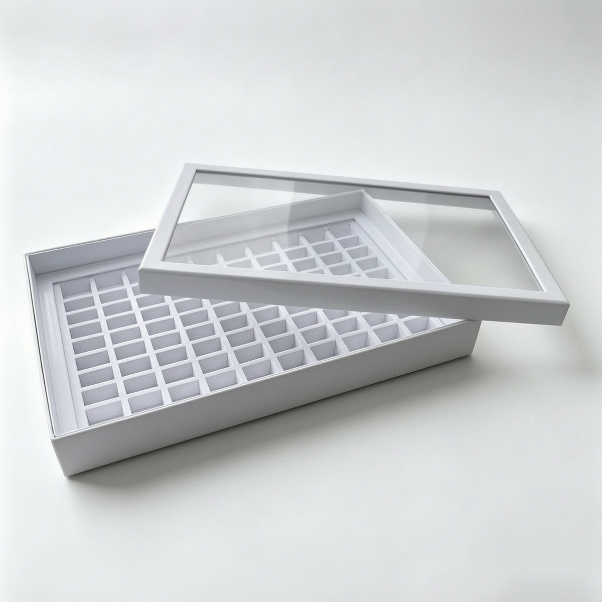 Multi-Slot Band Holder Box with Clear Lid Dust-Proof Band Holder Organizer Box Slim-Profile Jewelry Tray with Clear Lid High-Capacity for Dresser, Countertop