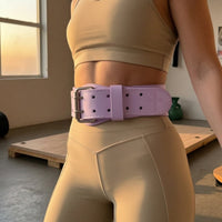 Leather Weightlifting Belt Supportive Weightlifting Belt with Metal Buckle Adjustable for Weightlifters, Strength Training, Squats and Deadlifts, Gym