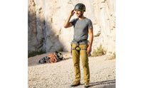 Climbing Helmet Vented Design Mountaineering Helmet Climbing Light Clips Outdoor Gear for Climbers, Hikers
