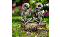 Alien Garden Stake 2D Flat Acrylic Garden Stake Alien Figure Ornament Metal Stakes for Flower Pots, Indoor Plant Displays