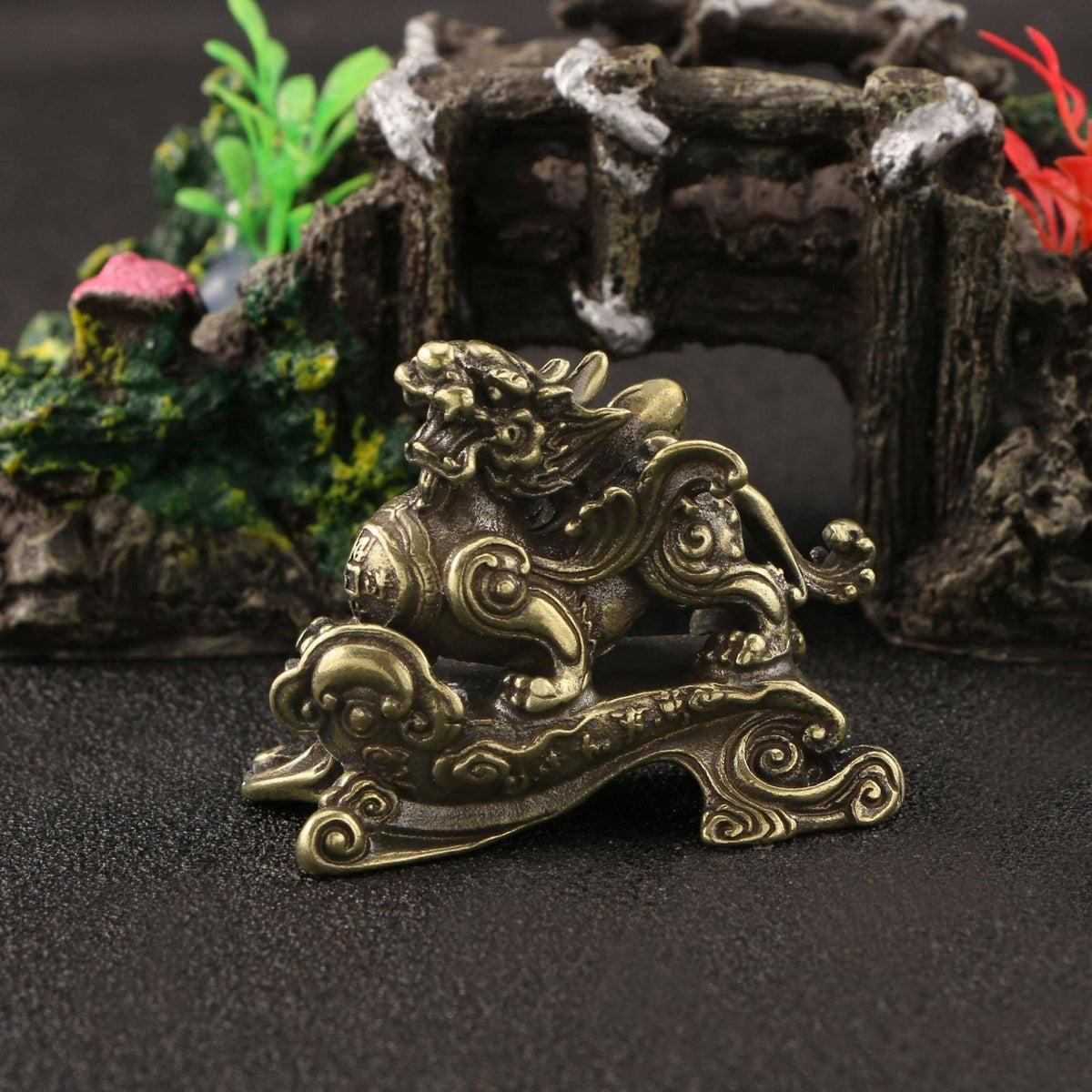 Collectible Item Dragon Head Pipe Handmade Carved Metal Pipe Long-Lasting Easy to Clean for Collectors, Men, Home Decor, Collection Display