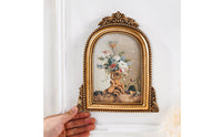 Vintage Gold Frame Scrollwork Crest Home Decor for Background Display