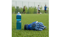Goalkeeper Gloves with Finger Protection Adjustable Goalkeeper Gloves with Latex Palm Comfortable for Goalkeepers, Goalies