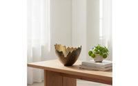 Folded Metal Bowl Antique-Style Bowl with Hammered Finish Wavy for Tabletop, Entryway