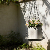 Hanging Metal Planter Drainage Hole Ribbed Hanging Planter Decorative