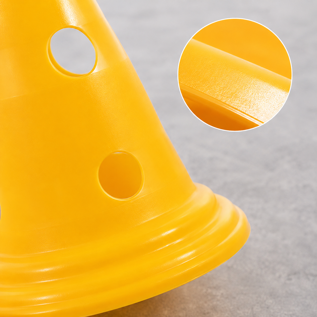 30cm Slotted Round Base Marker Cones, Soccer Training Obstacles, Ice Cream Cones, Training Cones, Roadblocks, Taekwondo Equipment