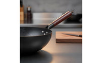 Even Heat Distribution Hand-Hammered Iron Wok Naturally Non-Stick Hand Hammered Carbon Steel Wok Long-Lasting Cookware Multi-Stovetop Compatible for Kitchen