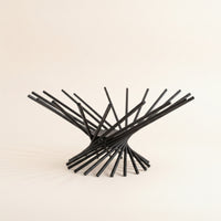 Metal Decorative Tray Minimalist Sculptural Fruit Bowl Black Wire Fruit Basket for Decorators, Kitchen Counter