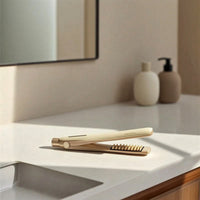 Scalp-Lifting Volumizing Iron Smooth Straightening Iron with Curved Plate Less Frizz Hair Straightener with Suspended Plate for Home